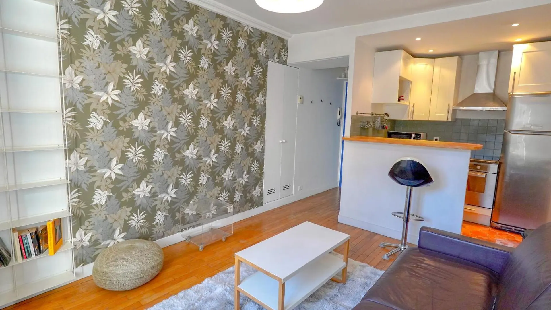 Apartament New Sunny Flat Near Montorgeuil *